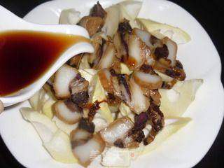 酱肉蒸春笋的做法步骤:5