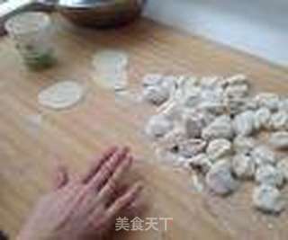 鲜虾韮菜饺子的做法步骤:11