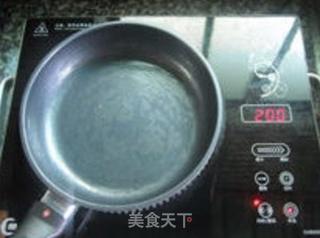 【草莓鸡蛋饼】--- 春季里甜蜜蜜的早餐饼的做法步骤:5