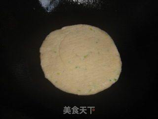 葱油饼的做法步骤：16