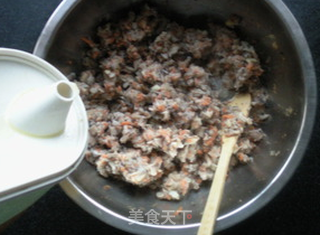 香菇鸡肉馄饨的做法步骤:3