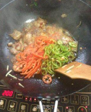 回锅肉的做法步骤:7