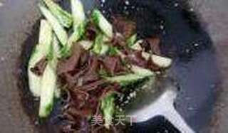 清淡小炒——青瓜炒木耳的做法步骤:7