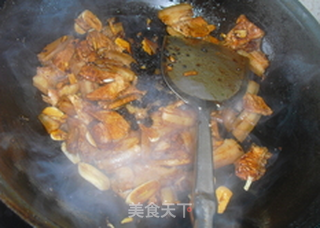 青蒜回锅肉的做法步骤:7