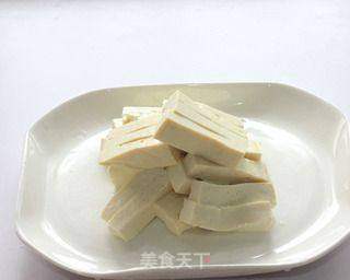 春天里的养生菜----蚝油豆腐煲的做法步骤:5