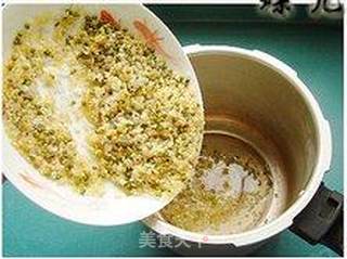 糙米绿豆粥---健脾养胃、清凉解暑、减肥去脂的做法步骤:3