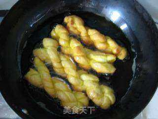牛奶蜂蜜麻花的做法步骤:11