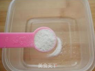瘦身养颜小甜点——玫瑰乌龙茶冻的做法步骤:3