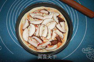 香菇火腿披萨的做法步骤:11