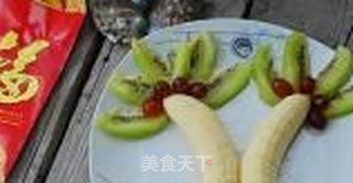 几分钟打造一盘与众不同的果盘------阳光沙滩果盘的做法步骤：6