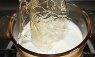【节日的礼物】草莓布丁的做法步骤:6