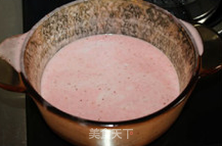 【节日的礼物】草莓布丁的做法步骤:7
