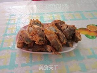 炸鲳鱼的做法步骤:8