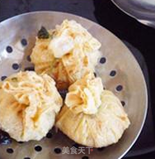 腐皮鲜虾石榴包的做法步骤:16