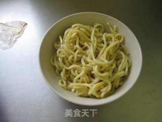 人气主食【炸酱面】的做法步骤:11