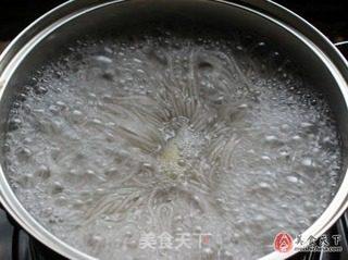 老鸭粉丝汤的做法步骤:7