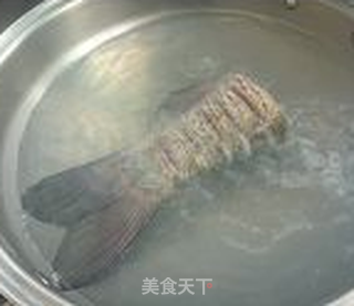 无火鱼尾的做法步骤:3