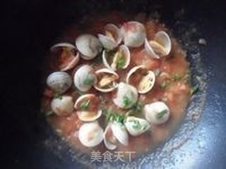 饭菜一锅出的番茄蛤蜊烩饭的做法步骤:6