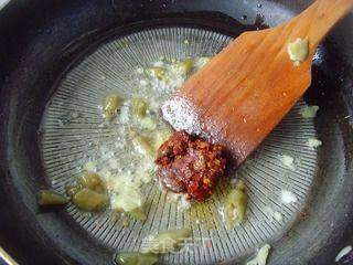 香醇,“鲜”开你的胃---豆花肥肠的做法步骤:7
