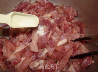小酥肉的做法步骤:2