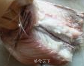 酸菜鱼火锅的做法步骤:2