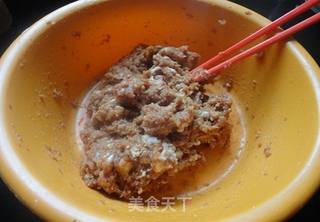 一馅两吃的—【猪肉芹菜煎饺】的做法步骤:4