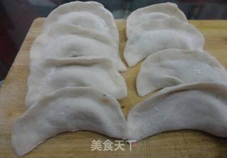 一馅两吃的—【猪肉芹菜煎饺】的做法步骤:8