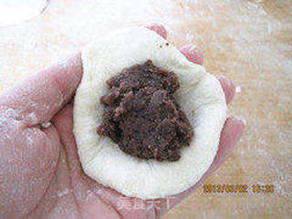 油炸红豆馅豆沙饼的做法步骤:8