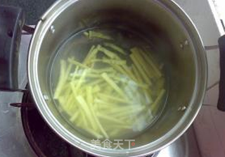 菠萝菜卷的做法步骤:5