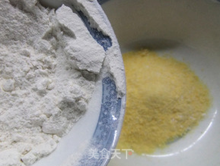 黄金鸡蛋饼的做法步骤:2