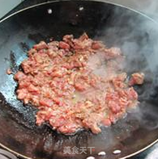 香芹炒牛肉的做法步骤:5