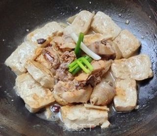 豆腐焖鸡腿的做法步骤：10