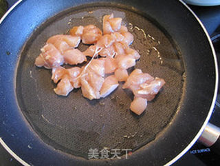 绿咖喱鸡肉土豆的做法步骤:3