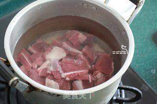 深夜食堂——土豆炖肉的做法步骤:2