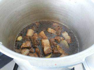 红烧肉烧豆角的做法步骤:3