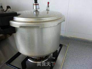 红烧肉烧豆角的做法步骤:4