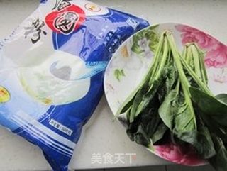 菠菜糯米饼的做法步骤：1