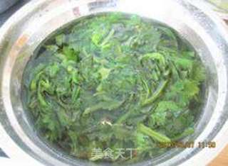 凉拌芹菜叶的做法步骤:5
