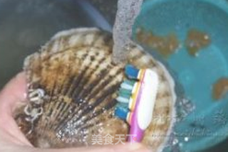 蒜蓉粉丝蒸扇贝的做法步骤:3