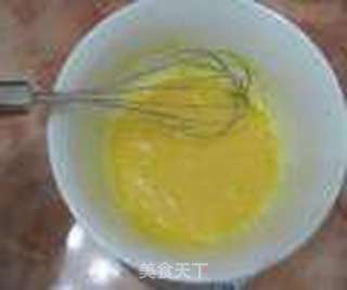 面包机也能烤出如海绵般柔软细腻的戚风蛋糕:原味戚风蛋糕的做法步骤:5