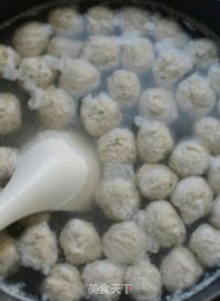 清汆丸子的做法步骤:8