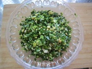 马蹄韭菜鸡蛋饺的做法步骤:5