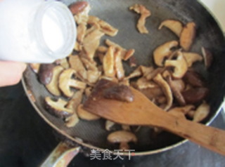 青蒜肉丝炒年糕的做法步骤:6