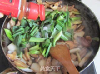 青蒜肉丝炒年糕的做法步骤：9