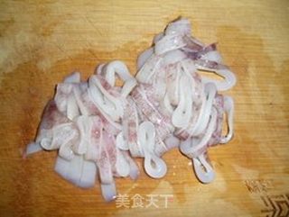 清蒸金针鱿鱼圈的做法步骤:2
