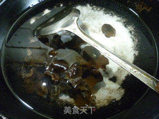 黑木耳拌西瓜皮的做法步骤:6