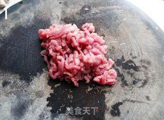 咸蒜苔炒肉的做法步骤：1