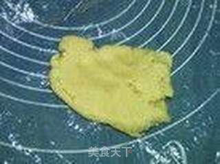 豆沙松酥卷的做法步骤:7