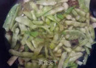 肉末豆角焖饭的做法步骤:11
