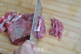牛肉炒米饭的做法步骤:2